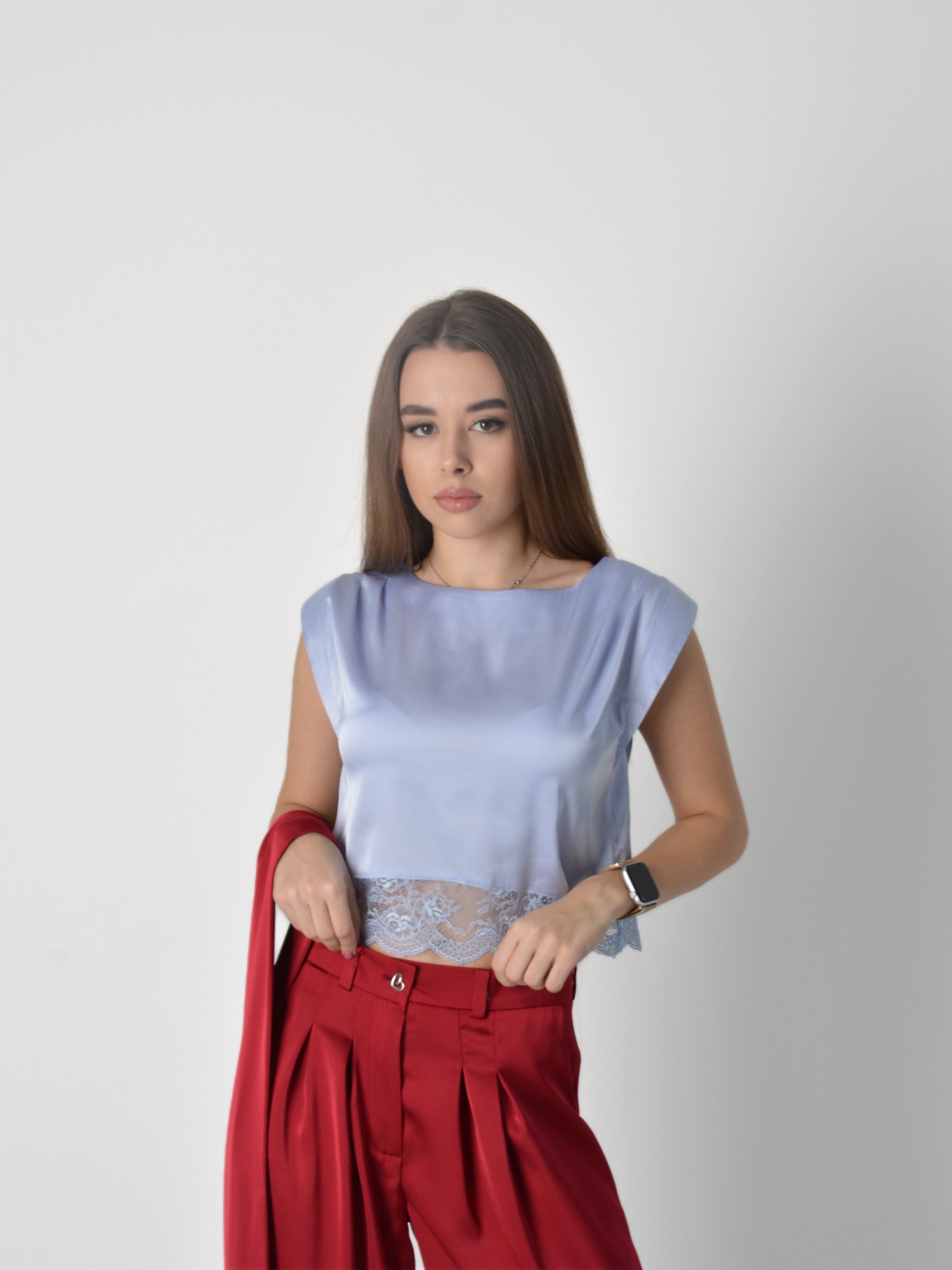 Топ атлас з мереживом